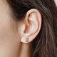 Lisa Wang's peridot green 18k gold earrings for women niche design exquisite simple small earrings earrings green military