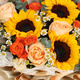 Airi Flowers delivers sunflower bouquets in the same city, birthday flowers, meeting flowers, New Year gifts for girlfriends, flowers delivered by flower shops (live up to your time), sunflower and rose mix and match bouquets, delivered on a specified date.