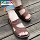 Cartelo Summer Sandals Herren Soft Sohle Dual-Purple Summer Jugend Männer lässig Strand Leder Sandalen 2025 Neue trendige koreanische Version 838 Brown 38