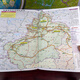 2025, Neuauflage des Atlas der Autobahnkilometer von Xinjiang und den umliegenden Provinzen und Regionen, Nummern der Autobahnen, Autobahnausfahrten, Mautstationen und Wegbeschreibungen, Atlas der Autobahnkilometer der Provinz China, detailliert nach Gemeinden