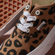 VANS (VANS) official brand direct supply Authentic sweet and cool leopard print medium and large children's canvas shoes leopard print 32