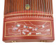 Dunhuang Brand Dunhuang 694l Serie de caoba Shell Talling Professional Performance Guzheng Qin Shanghai National Musical Instrument Factory 1 20694L Ropa Pianpian (conjunto completo de accesorios)