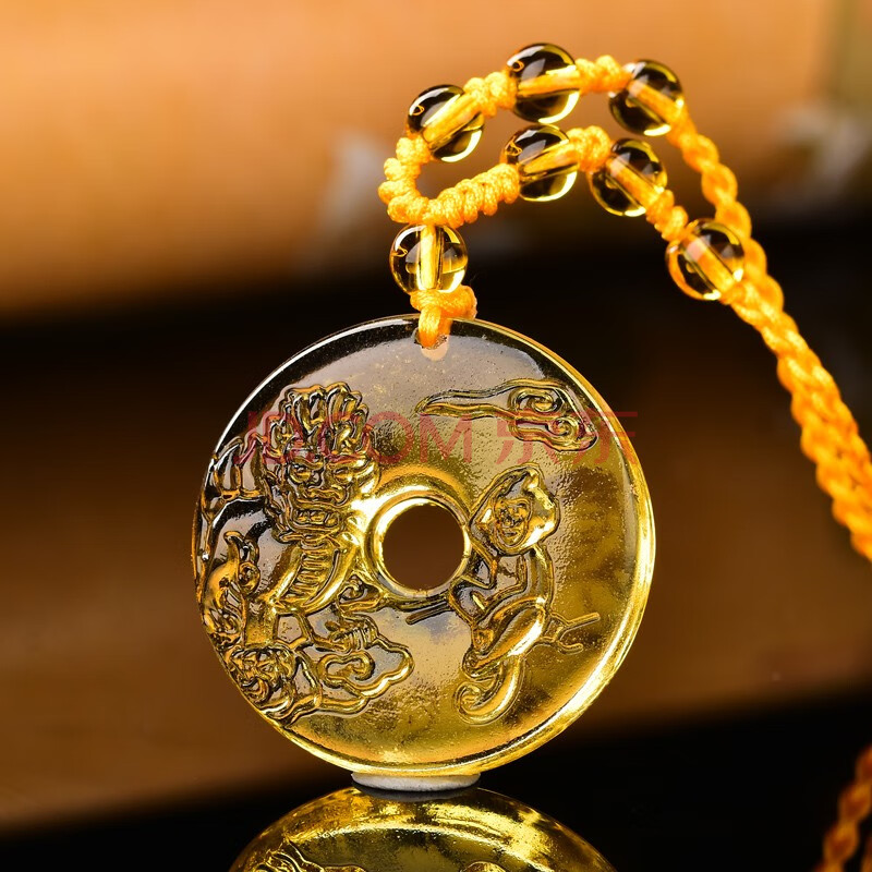 易明开光居属蛇的人2021年麟猴拱吉合成黄水晶吊坠生肖蛇吉祥物饰品
