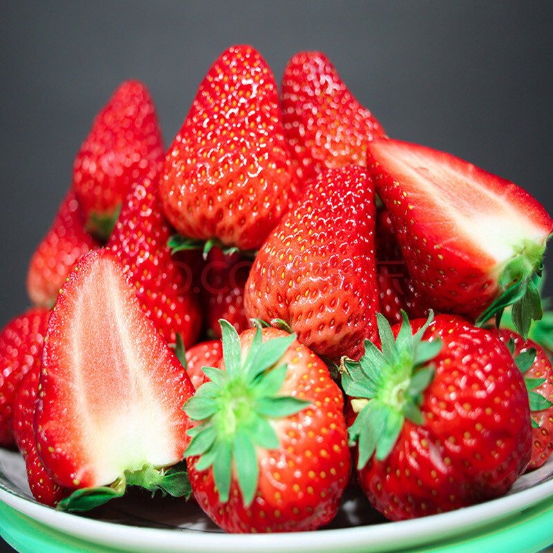 正大食品(cp)水果 辽宁丹东红颜99牛奶油草莓 500g 精品大果正大出品