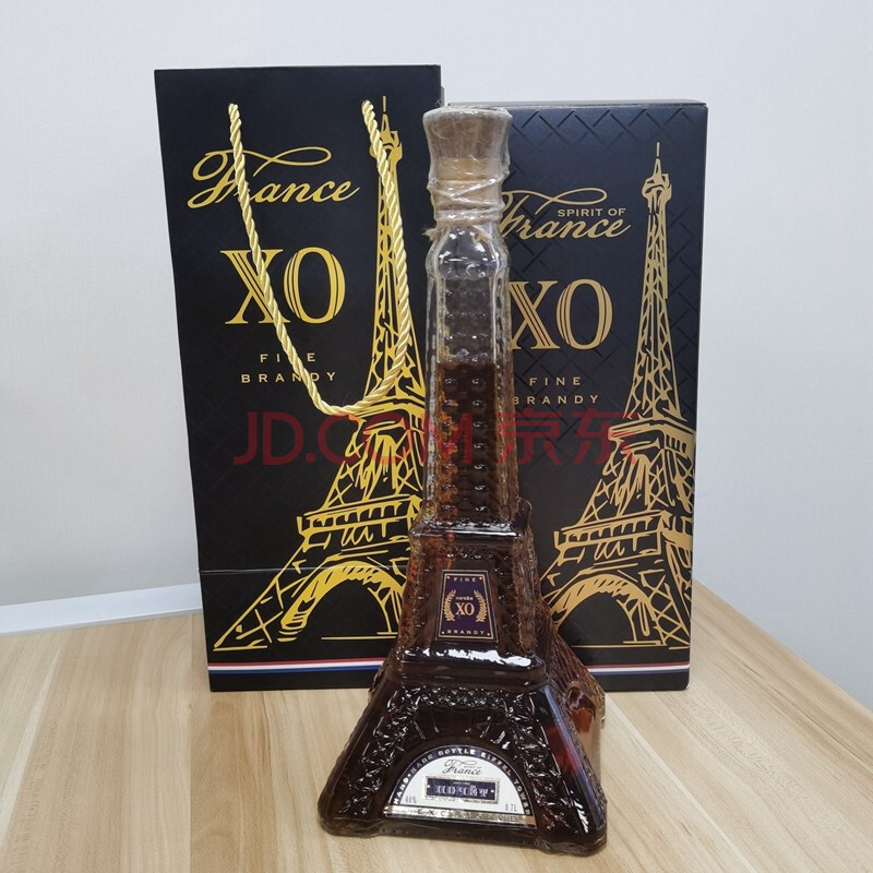 荣耀牌乌克兰原装进口埃菲尔铁塔5年白兰地xo