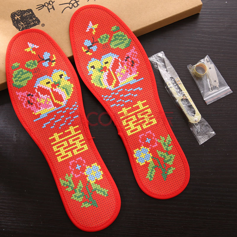 【精选】十字绣鞋垫七层棉布双线绣半成品手工不褪色印花男女刺绣结婚