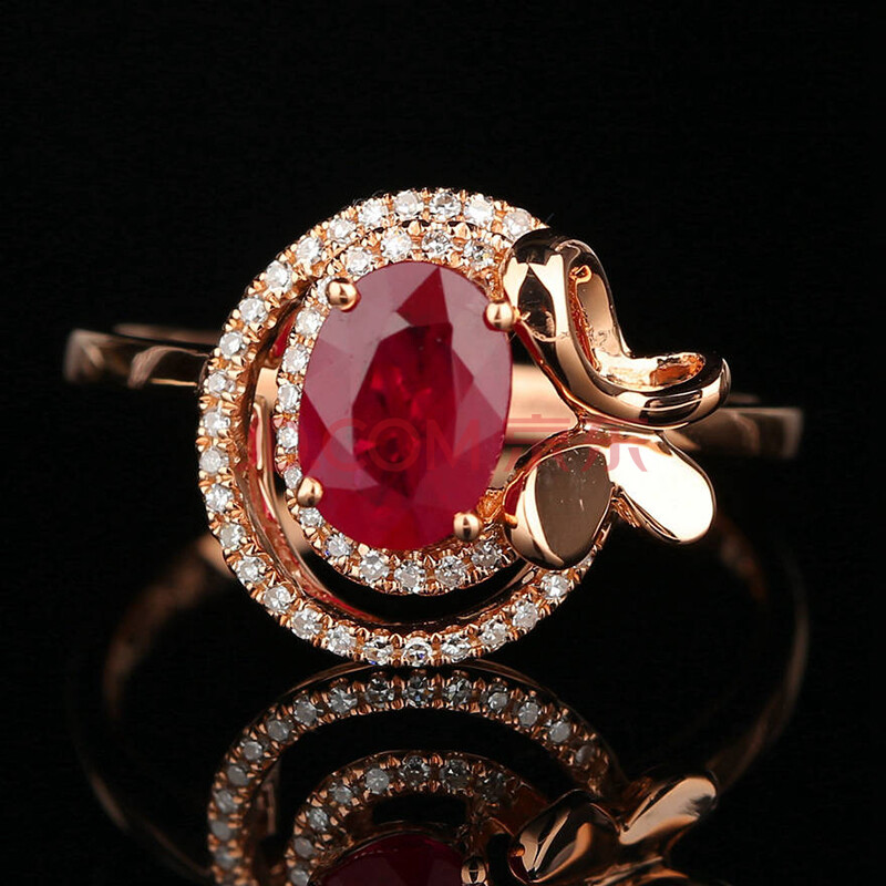 宝饰佳珠宝 紫红色 红宝石戒指 18k金钻石 7.02mm*5.04mm