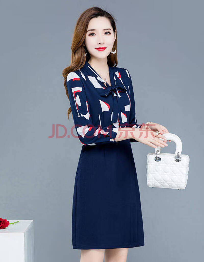 秋装新款连衣裙2020收腰显瘦高贵气质中长款连衣裙大码减龄a字裙 藏青