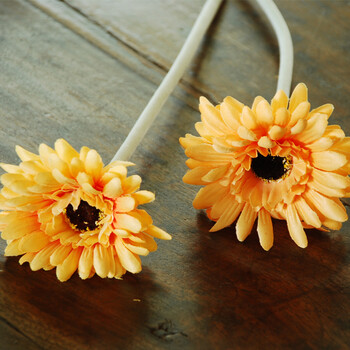 奇居良品 外贸高仿真花 思加克神秘非洲菊 单支 非洲菊黄色