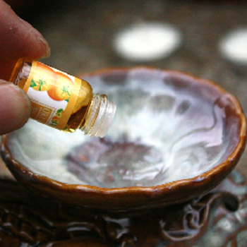 
                                        陶瓷香薰炉 蜡烛香薰灯 香炉 棕红色                