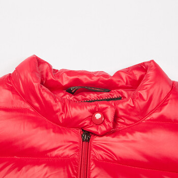 波司登羽绒服 女亮面时尚休闲轻薄短款b1201024 红莓色 s
