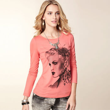 moonbasa梦芭莎时尚欧美人物头像印花t恤032012305 珊瑚红 l