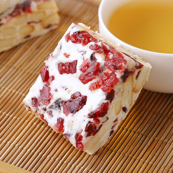 雪花酥网红休闲小零食牛轧奶芙早餐传统糕点点心零食食品批发祥顺佳