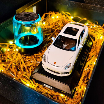 【官方精品】高档品牌520生日礼物实用送男生朋友保时捷帕拉梅拉汽车