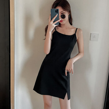 吊带连衣裙女夏季修身显瘦2022春装新款吊带裙打底内搭小黑裙黑色xs