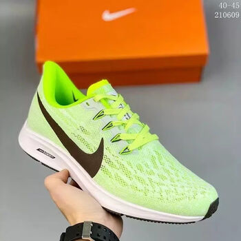 跑步鞋登月zoom男女轻跑鞋透气网面学生情侣休闲运动鞋 飞马36荧光绿
