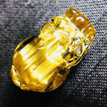 铭闽满板钛晶貔貅吊坠晶体干净水头足猫眼效应钛晶颜色,白体黄板 利