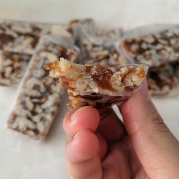 鲜有志云南麦芽核桃糖 纯手工大理核桃麦芽糖300g 麦芽核桃糖300g