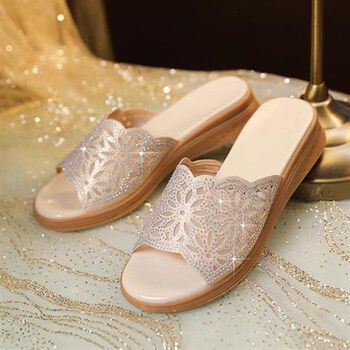 南旧中年女士拖鞋妈妈凉拖鞋女外穿夏季时尚软底防滑舒适平底凉鞋女鞋