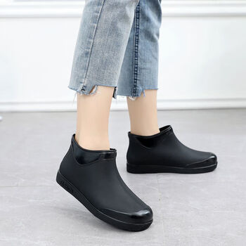 轶恬短筒女时尚雨鞋女新款韩版水鞋洗车厨房防滑防水工作水靴女士 黑色138 39