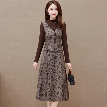 服饰内衣>女装>连衣裙>零度e族>零度e族印花假两件连衣裙女秋季2023年