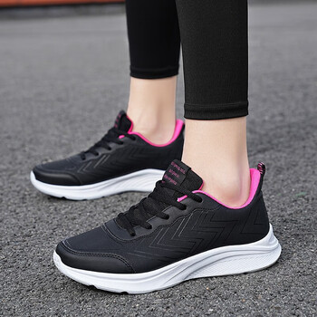 足力健老人鞋秋冬季新款防水皮面厚底女鞋运动鞋百搭休闲鞋中年妈妈鞋