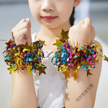 橱然幼儿园儿童跳舞蹈手腕花亮片拉拉队表演出铃铛手花六一运动会手环