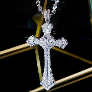 铂美家pt950铂金项链男d色莫桑石t方十字架满钻欧美风单吊坠情侣白金t