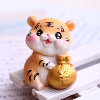 卡通小老虎虎年吉祥物摆件迷你可爱办公桌面装饰车内饰品小摆设新年