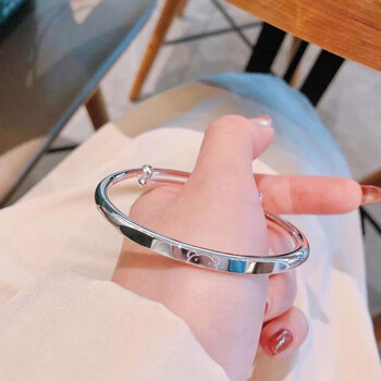 足银999可爱小熊手镯实心推拉镯子年轻款小众款送女友闺小红书同款送