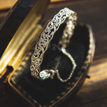 老凤祥925银古风手镯女首饰镂空花纹镯子复古小众手饰腕饰开口 银色