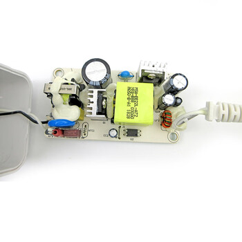 5a电源适配器耐压6kv英规通用12v3a线长3米 英国电信12v2.