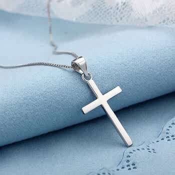 老凤祥六一儿童节s925银项链情侣十字架链子潮男女士银吊坠个性情人节