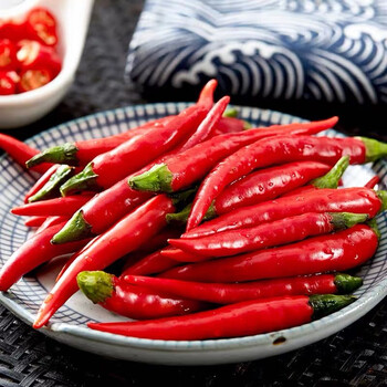 三十九度献鲜 云南红小米辣1斤装 新鲜蔬菜现摘特辣红小米辣椒朝天椒