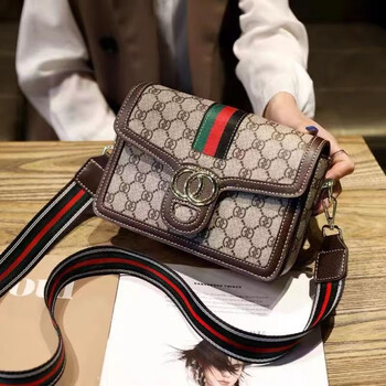 斜挎包女豆腐煲女大牌单肩包女士小包时尚简约大气小方包女包包款五图