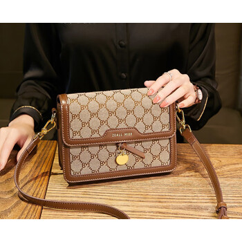 酷奇袋鼠软皮小方包女包包感小众轻奢复古时尚休闲单肩斜挎包生日礼物