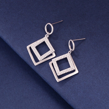 老名凤祥官方旗舰店网红百搭感耳环感几何方形耳饰镶钻轻奢银色一对