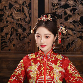 秀禾头饰简约大气新娘2020新款中式凤冠结婚红色秀禾服流苏步摇五件套