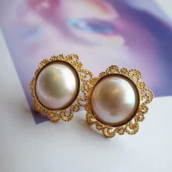 爱优美天然海水马贝耳钉珍珠耳环女气质百搭复古耳饰品感天然海水马贝