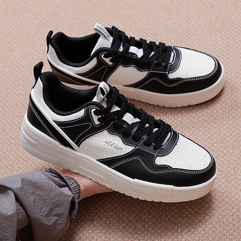 特步(xtep)女鞋 运动鞋低帮轻便舒适厚底板鞋时尚潮流耐磨休闲鞋