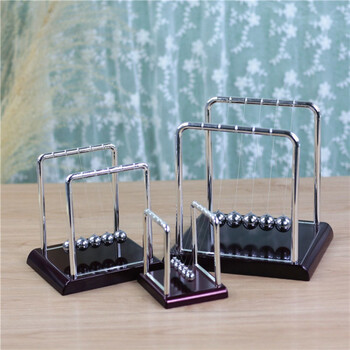 牛顿摆锤牛顿碰撞球摇摆球撞击混沌摆摆锤黑底座精品创意桌面装饰摆件