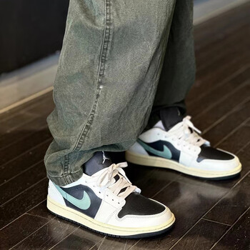 耐克nikeairjordan1lowwmnsaj1黑绿女子复古篮球鞋dc0774001dc