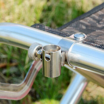 饵料盘卡扣通用拉饵盘固定架钓椅饵盘支架杆卡扣饵料盒架子钓鱼椅子