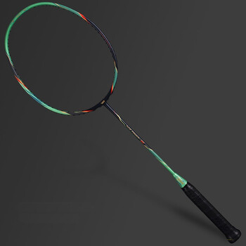 威臣vs羽毛球拍王者进攻拍全碳素单拍耐用超轻羽拍4uap31进攻拍