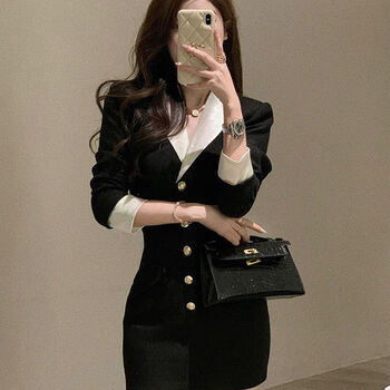 百佟早秋季穿搭气质感轻熟风御姐职业黑色西装外套短裙两件套装女s