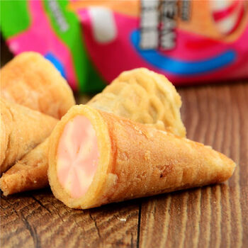 草莓巧克力脆筒甜筒儿童休闲原味夹心休闲零食