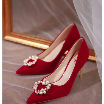 红蜻蜓新娘婚鞋红秀禾鞋2023年新款中式婚礼鞋结婚中跟踩堂鞋低跟女