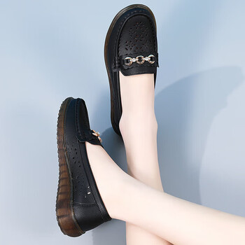 百丽女2024年新款网红妈妈单鞋女夏季透气镂空豆豆鞋中老年平底休黑色