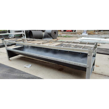 新款喂羊食槽小羊开口料槽羊羔专用补料槽伸头口高度可调防大羊抢 1.