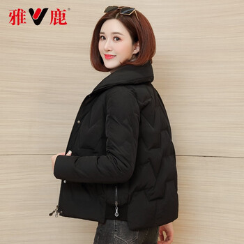 短款羽绒服的搭配讲解（短款羽绒服的搭配）